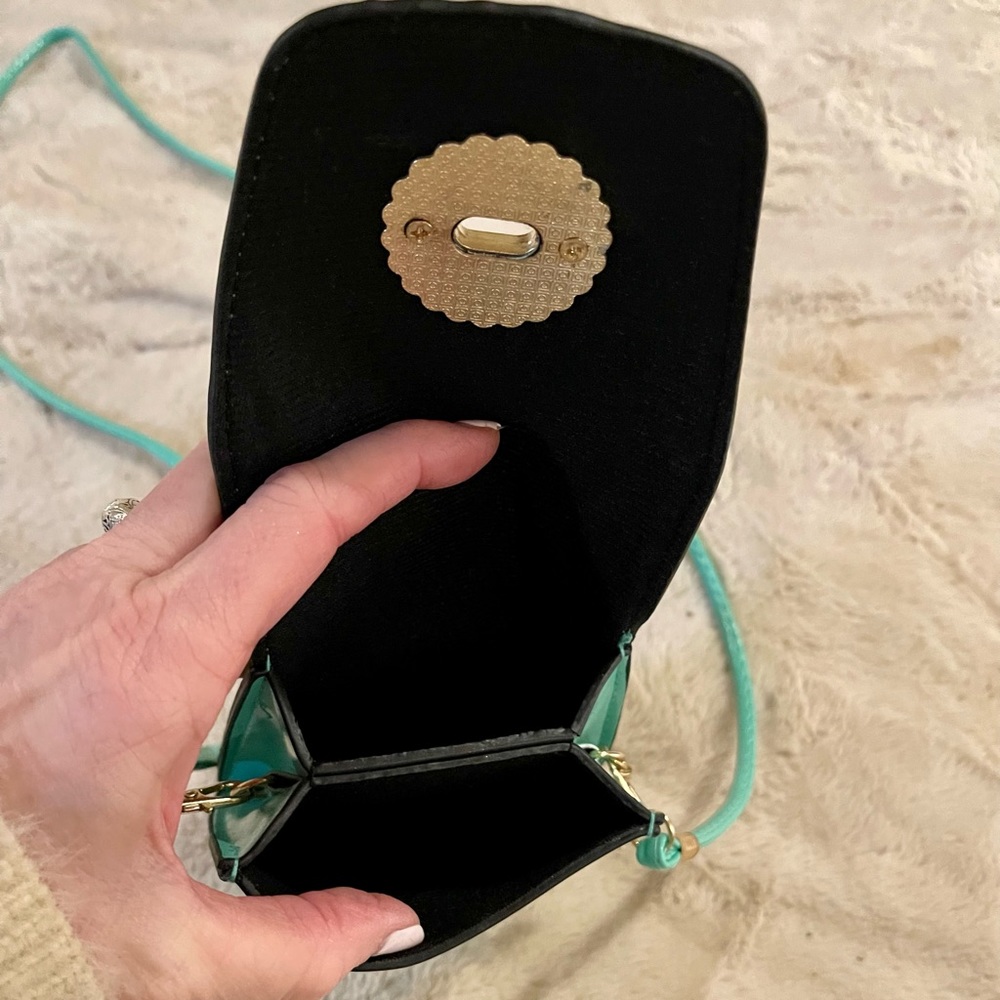 Crossbody Bag - Picture 4 of 5